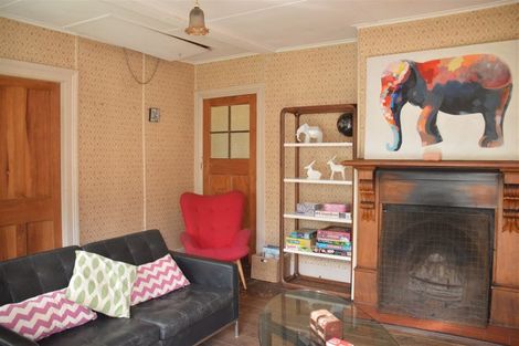 Photo of property in 11 Bruce Terrace, Akaroa, 7520