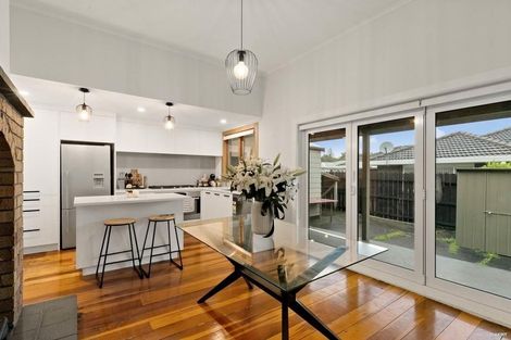 Photo of property in 92 Beach Road, Pahurehure, Papakura, 2113