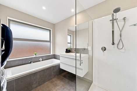 Photo of property in 22 Highgate Drive, Rangiora, 7400
