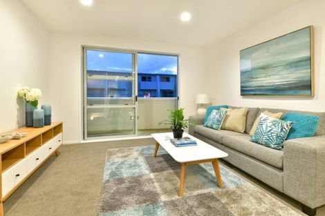 Photo of property in 17/3 Riverside Road, Orewa, 0931