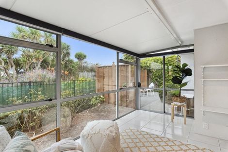 Photo of property in 14 Meredith Way, Paraparaumu Beach, Paraparaumu, 5032