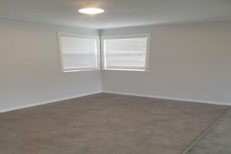 Photo of property in 3 Stevenson Road, Clarks Beach, 2122