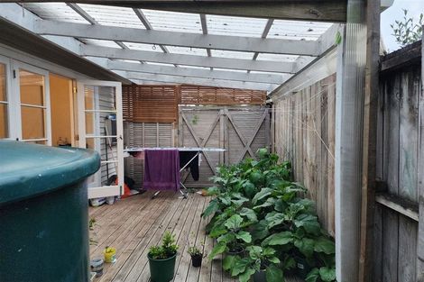 Photo of property in 40a Peach Road, Glenfield, Auckland, 0629