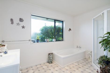 Photo of property in 18 Crusader Drive, Ruby Bay, Mapua, 7005