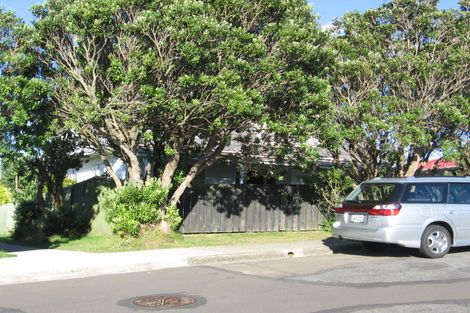 Photo of property in 8 Cranwell Street, Churton Park, Wellington, 6037