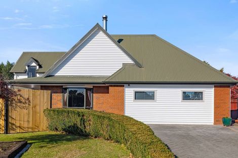 Photo of property in 6 Fencourt Place, Rototuna North, Hamilton, 3210