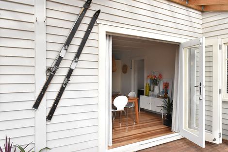 Photo of property in 19 Waitahanui Avenue, Taupo, 3330