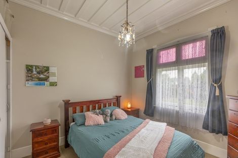 Photo of property in 9 Consitt Street, Takapau, 4203