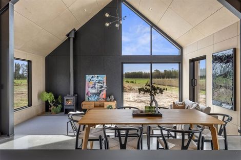 Photo of property in 82 Queens Avenue, Waikuku Beach, 7402