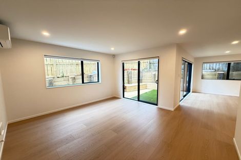 Photo of property in 14d Clairville Crescent, Wai O Taiki Bay, Auckland, 1072