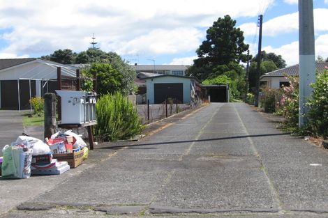 Photo of property in 2/7 Hill Road, Papatoetoe, Auckland, 2025