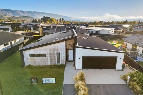 Photo of property in 4 Smitham Drive, Cromwell, 9310