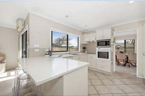 Photo of property in 55 Armoy Drive, East Tamaki, Auckland, 2016