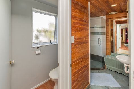 Photo of property in 10 Marine Parade, North New Brighton, Christchurch, 8083