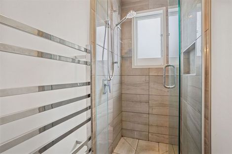 Photo of property in 1 Farnham Place, Ilam, Christchurch, 8041