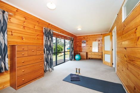 Photo of property in 10 Green Road, Awahuri, Palmerston North, 4479