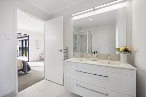 Photo of property in 15 Kaipo Heights Drive, Onewhero, 2697