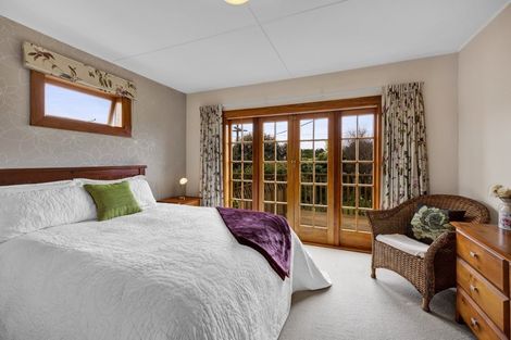 Photo of property in 13 Chilman Street, Strandon, New Plymouth, 4312