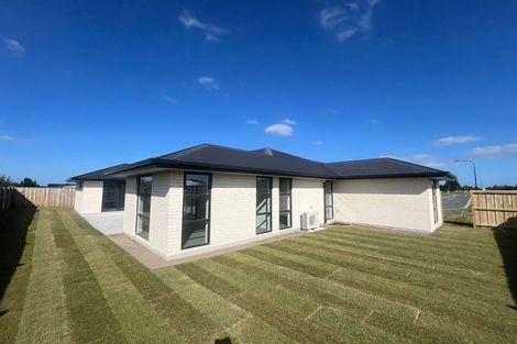 Photo of property in 9 Ivan Mauger Place, Rolleston, 7615