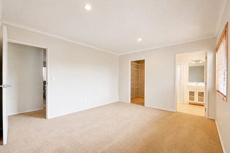 Photo of property in 55a Cambridge Terrace, Papatoetoe, Auckland, 2025