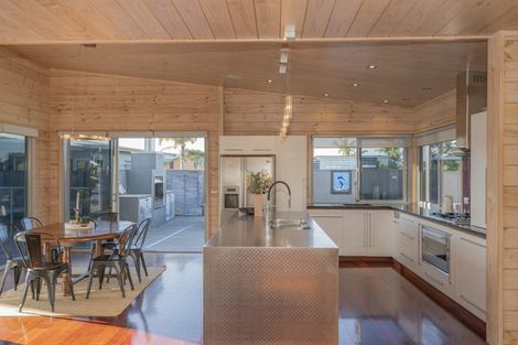 Photo of property in 9 Arawa Lane, Whitianga, 3510