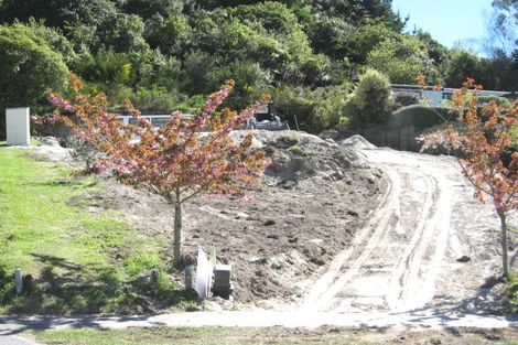 Photo of property in 32 Shera Street, Acacia Bay, Taupo, 3330