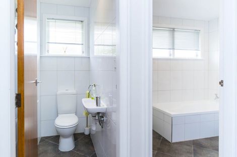 Photo of property in 27 Sunnyview Drive, Brown Owl, Upper Hutt, 5018