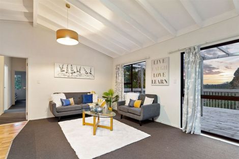 Photo of property in 2/113 Manuka Road, Bayview, Auckland, 0629
