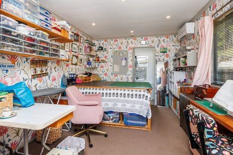 Photo of property in 25 Dahlstrom Grove, Kelvin Grove, Palmerston North, 4414