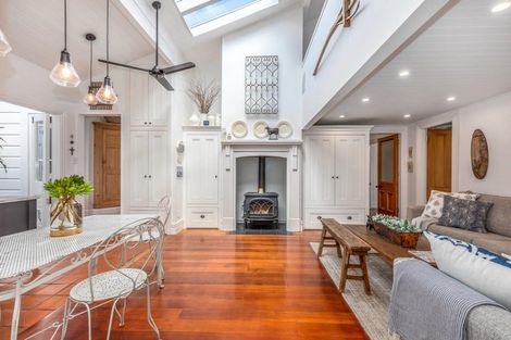 Photo of property in 31 Huanui Street, Ranui, Porirua, 5024