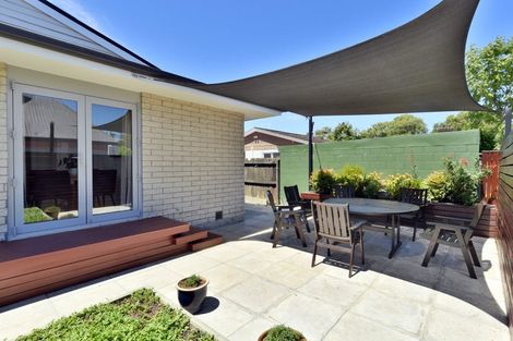 Photo of property in 2/35 Cavendish Road, Casebrook, Christchurch, 8051