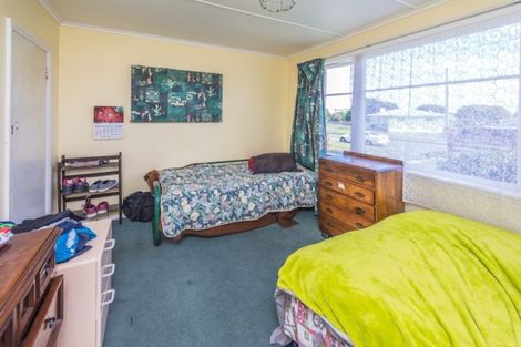 Photo of property in 20 Egmont Street, Castlecliff, Whanganui, 4501