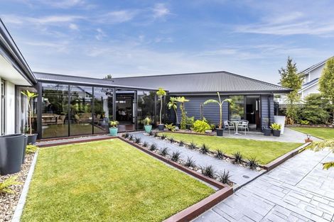 Photo of property in 12 Bargrove Close, Halswell, Christchurch, 8025