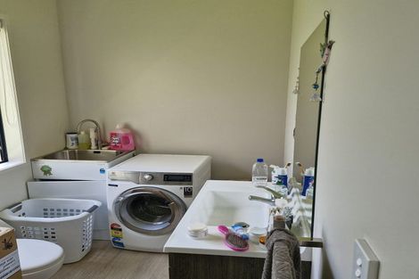 Photo of property in 7 Kapuka Road, Mangere Bridge, Auckland, 2022