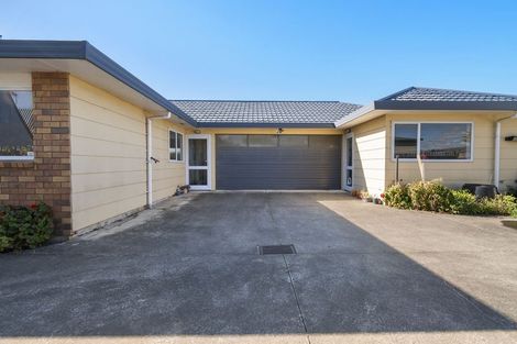 Photo of property in 4 Seaforth Avenue, Milson, Palmerston North, 4414
