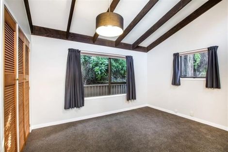Photo of property in 274 Shaw Road, Titirangi, Auckland, 0604