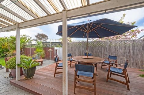 Photo of property in 22 Whiting Crescent, Greenmeadows, Napier, 4112