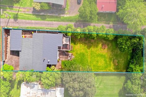 Photo of property in 12 Eastglen Road, Glen Eden, Auckland, 0602