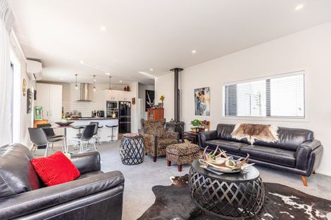 Photo of property in 19 Hartley Avenue, Carterton, 5713