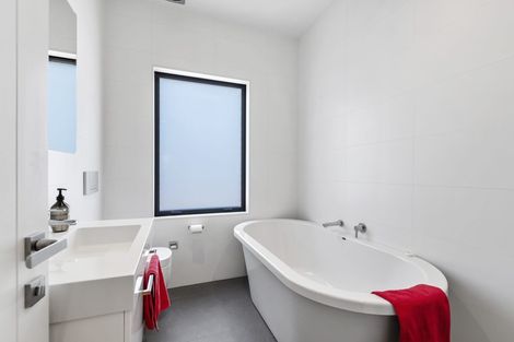 Photo of property in 31 Kokopu Street, Omaha, 0986