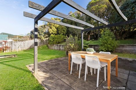 Photo of property in 6 Hathaway Avenue, Karori, Wellington, 6012