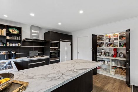 Photo of property in 69 Bathurst Crescent, Pyes Pa, Tauranga, 3112