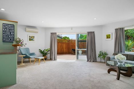 Photo of property in 49a Weld Street, Cambridge, 3434