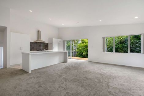 Photo of property in 23 Carento Way, Stanmore Bay, Whangaparaoa, 0932