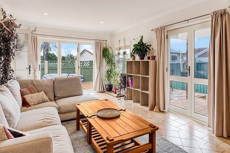 Photo of property in 21 The Glebe, Coastlands, Whakatane, 3120