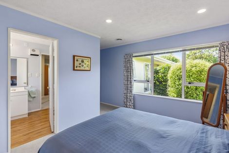 Photo of property in 13 Runanga Grove, Waikanae, 5036