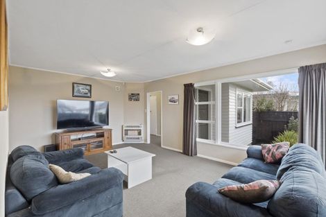 Photo of property in 16 Abraham Crescent, Milson, Palmerston North, 4414