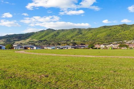 Photo of property in 5 Pohe Street, Waikanae, 5036