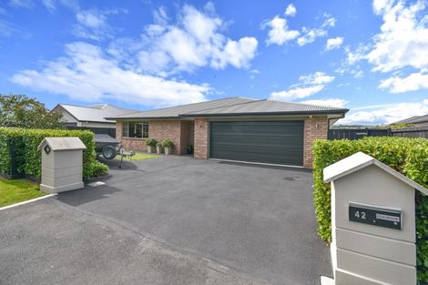Photo of property in 42 Hagart-alexander Drive, Mosgiel, 9024