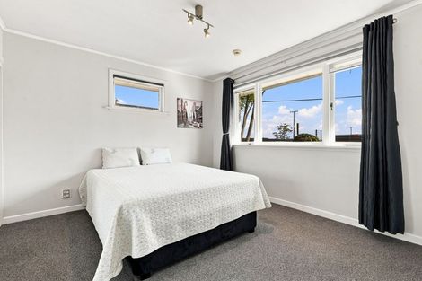 Photo of property in 11 Glenbrook Road, Karaka, Papakura, 2580